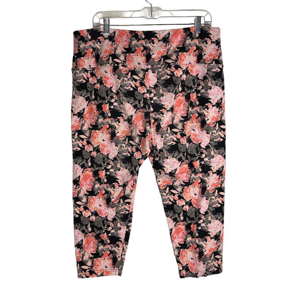 Revolutionary Tummy Control Floral Capri Leggings Womens 1X Pink Black Plus Size - Picture 3 of 5